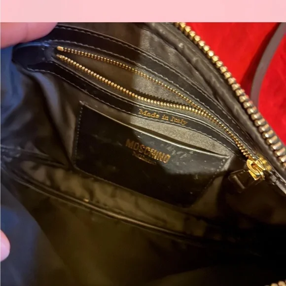 Moschino Black and Gold Interior Bag - Picture 3 of 4